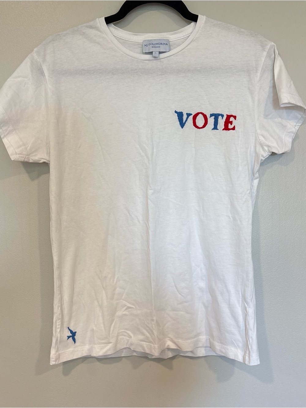 MI GOLONDRINA vote tee shirt
